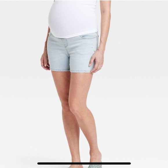 New Isabel Maternity over belly Jean shorts - Picture 5 of 5